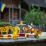 27 жовтня об 11:00 - пресконференція: «Музей традиційної яворівської іграшки та ...